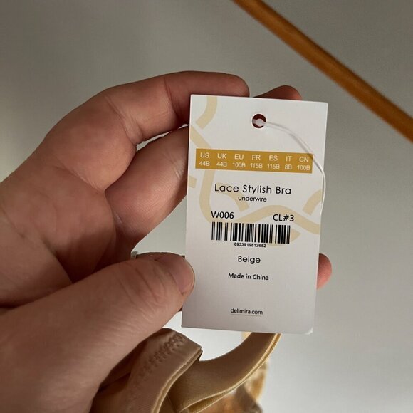 Delimira Bra Nude Lace 44B No padding with Underwire NWT - Picture 11 of 11